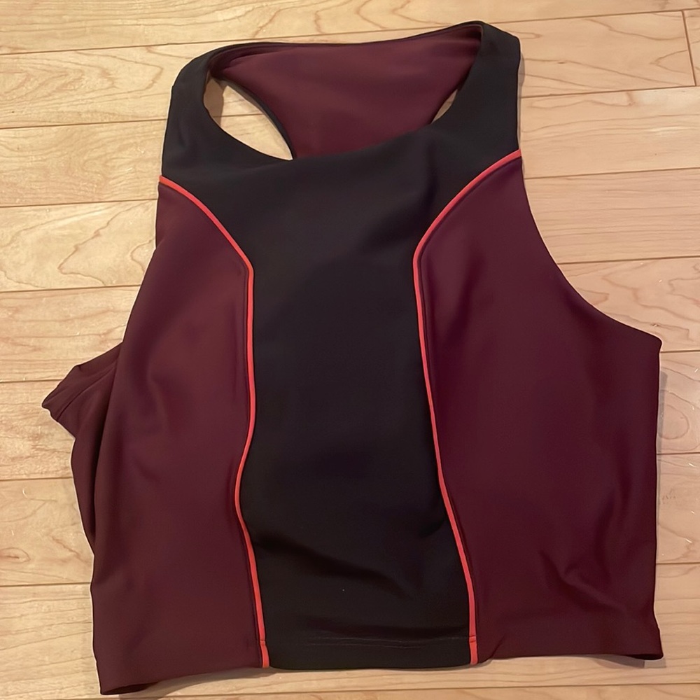 Cute workout top. Selling because I have too many
